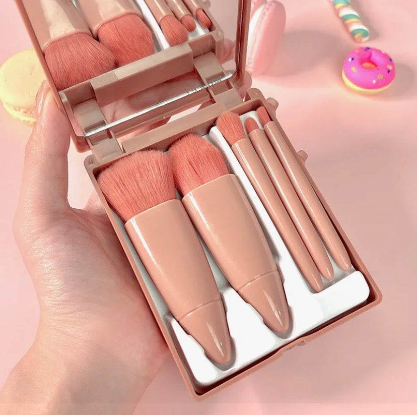 5PCS Korean Super Soft Concealer Cosmetic Set Travel Brush Set Makeup Eye Shadow Multi Colour Eyelash Mini Makeup Brushes Set